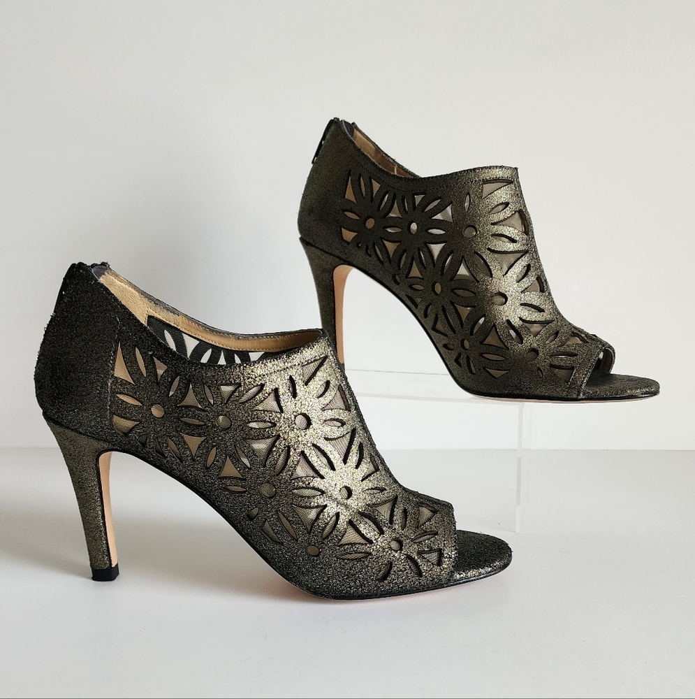 Vaneli Women's 7.5N Babe Pewter Metal Peep Toe Heels